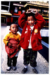kids chilling, Lhasa