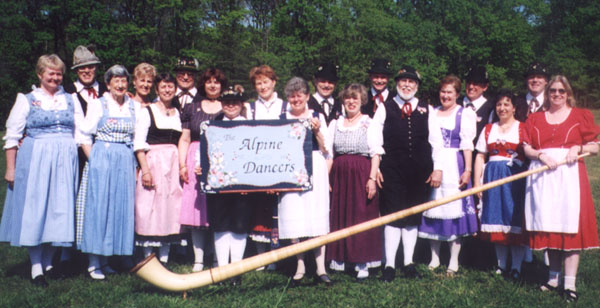 Alpine Dancers 2002. Click for more photos.