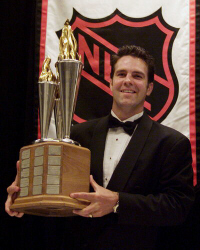 John Cullen with the Masterton Trophy