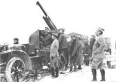 Franzsische motorisierte Fliegerabwehrkanone bei Verdun. Sie beteiligte sich auch am Abschu von LZ 77, 1916