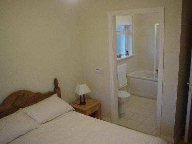 Double room with bathroom ensuite (all bedrooms have an ensuite)