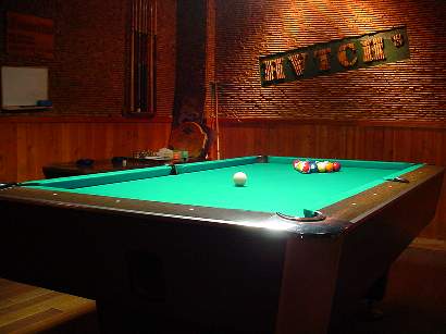 POOL TABLE NOW !