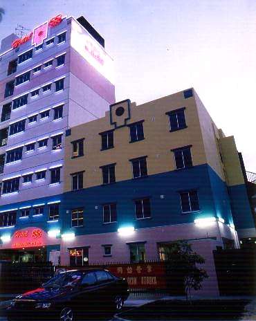 Hotel 88 is cheap discount Hotel/Motel in Singapore, Asia.