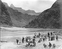 LOS ANGELES CHAMBER OF COMMERCE MEMBERS BY COLORADO RIVER. BRIGHT ANGEL TRAIL. 14 NOV 1906. PUTNAM & VALENTINE