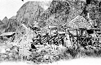 CONSTRUCTION OF MAIN LODGE BUILDING AT PHANTOM RANCH. DESIGNED BY MARY COLTER. CIRCA 1922. PHOTO BY COLTER. GRCA 15882