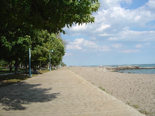 The boardwalk and bicycle path.