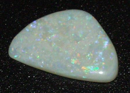 Precious opal, 4.25 cts