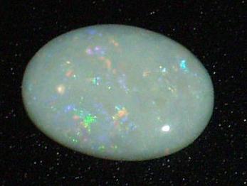 Precious opal, 4.29 cts