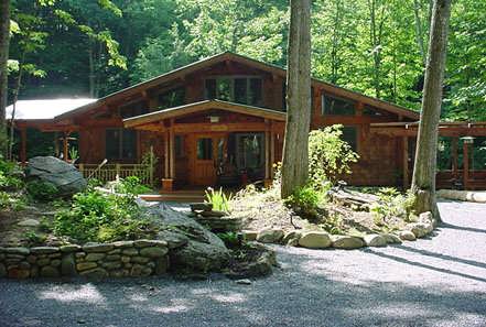The Waterfalls Mountain Lodge